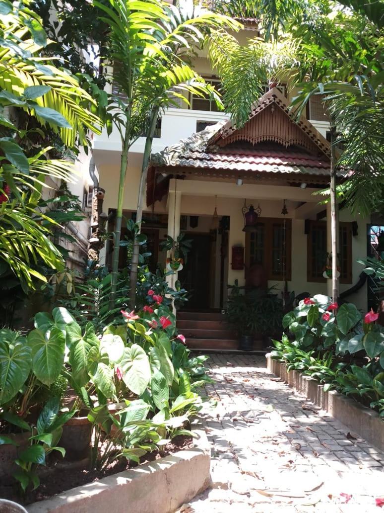 Heavenly Homestay Kochi Zewnętrze zdjęcie