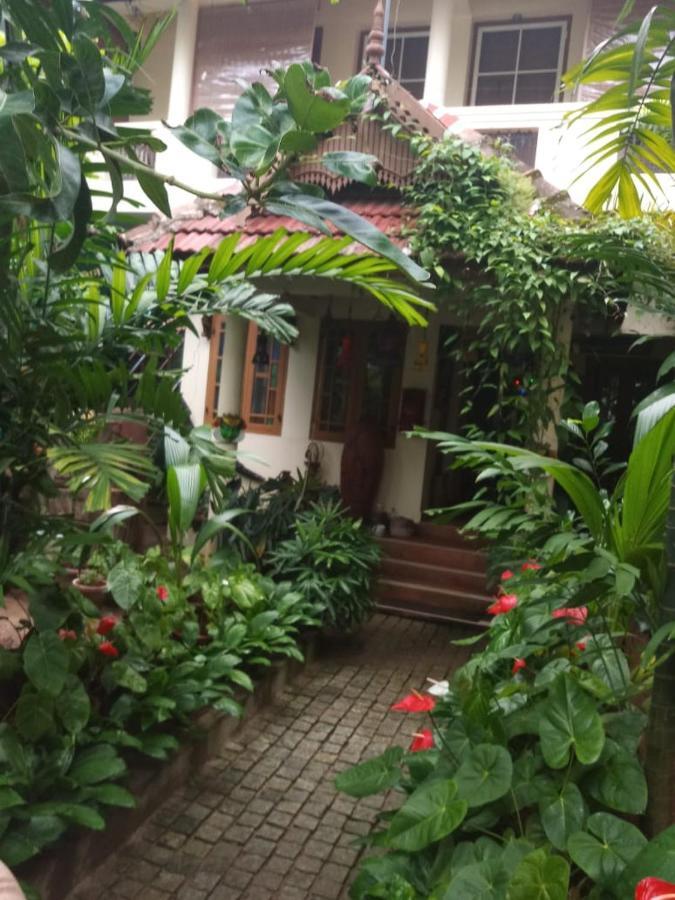 Heavenly Homestay Kochi Zewnętrze zdjęcie